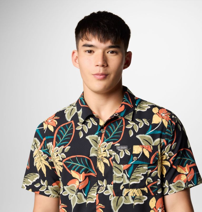 herren tech trail utility kurzarmhemd mit print