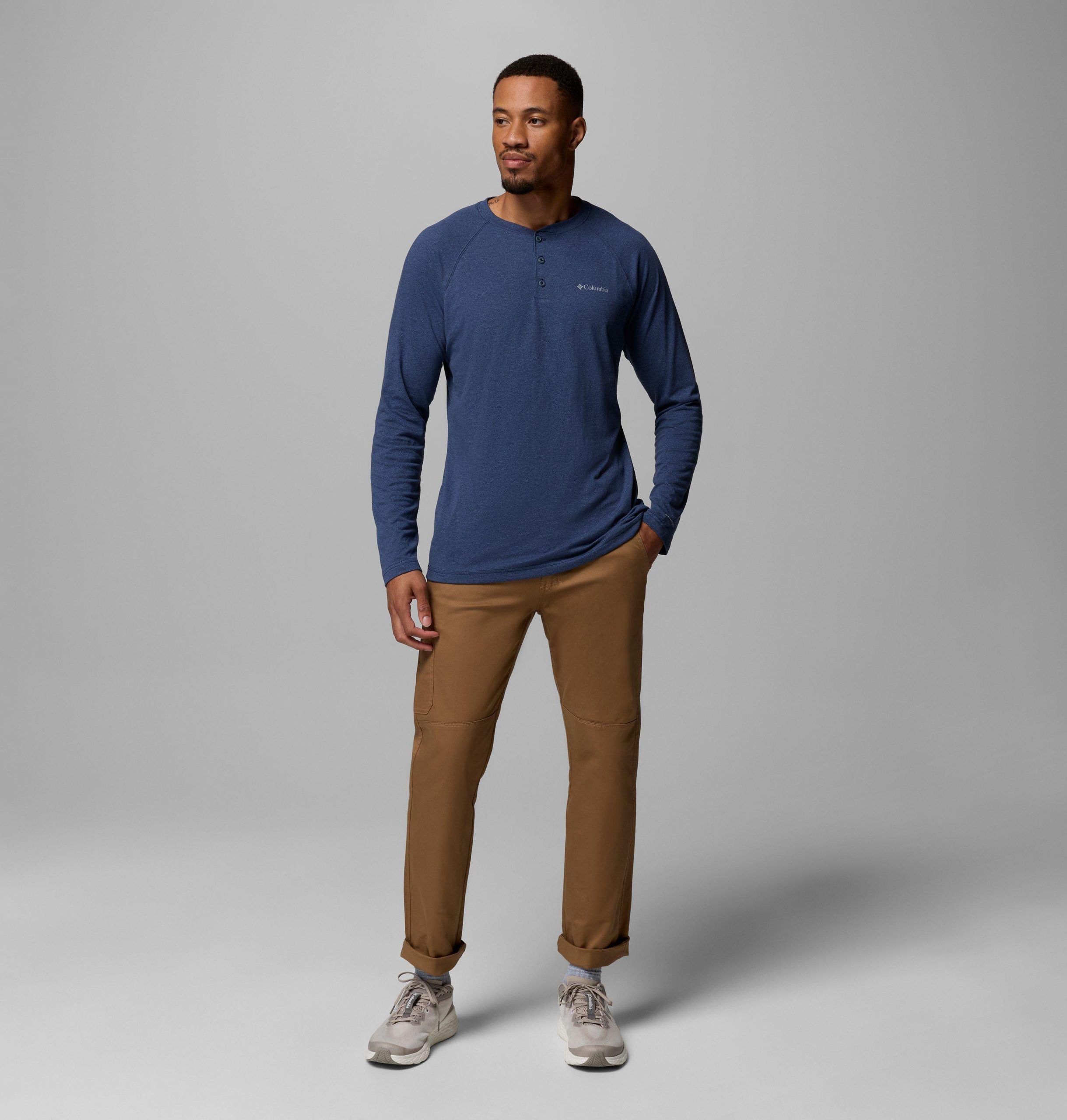männer thistletown hills raglan henley