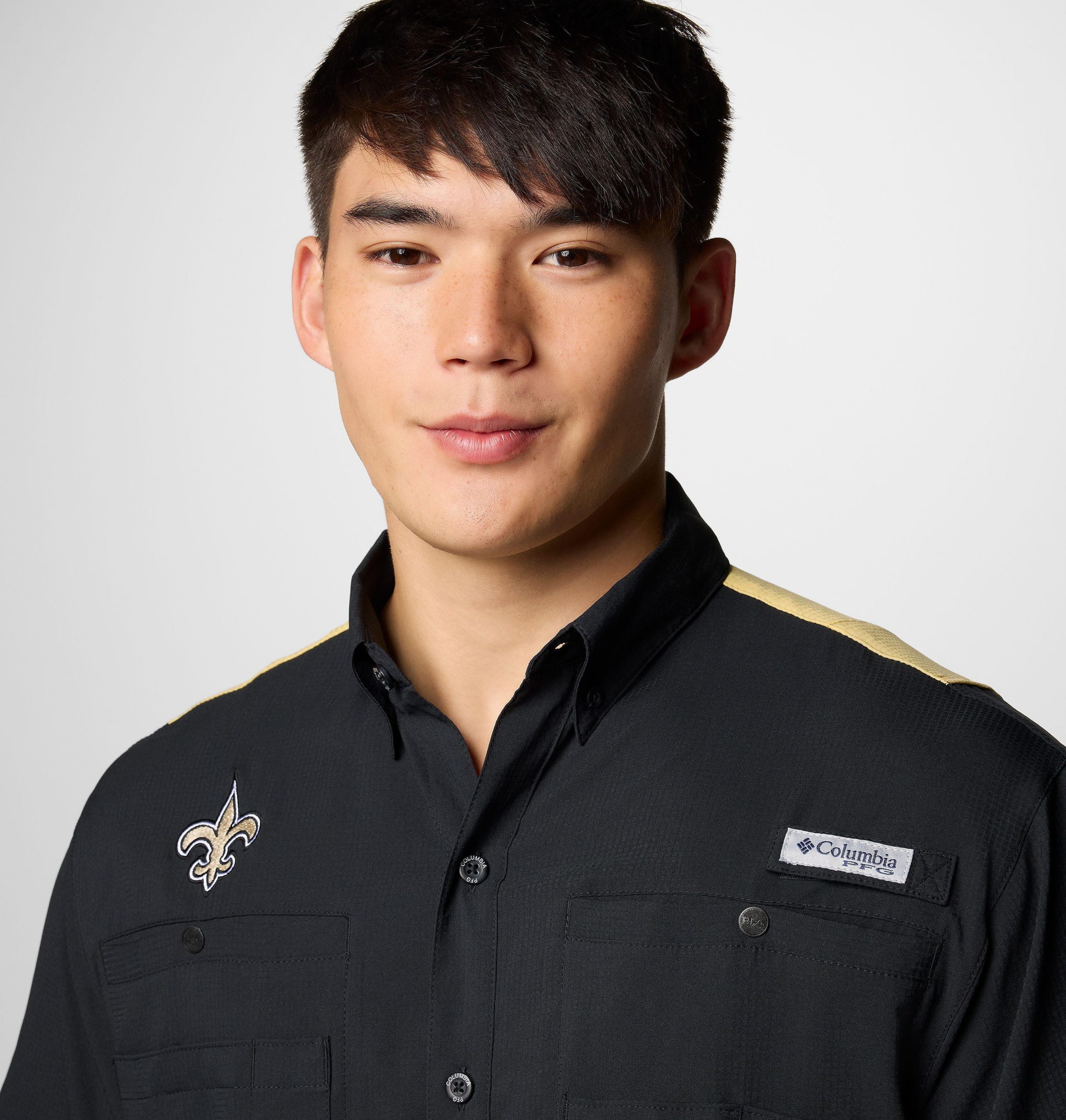 pfg tamiami kurzarm-shirt mit farbblock-design für herren – new orleans saints